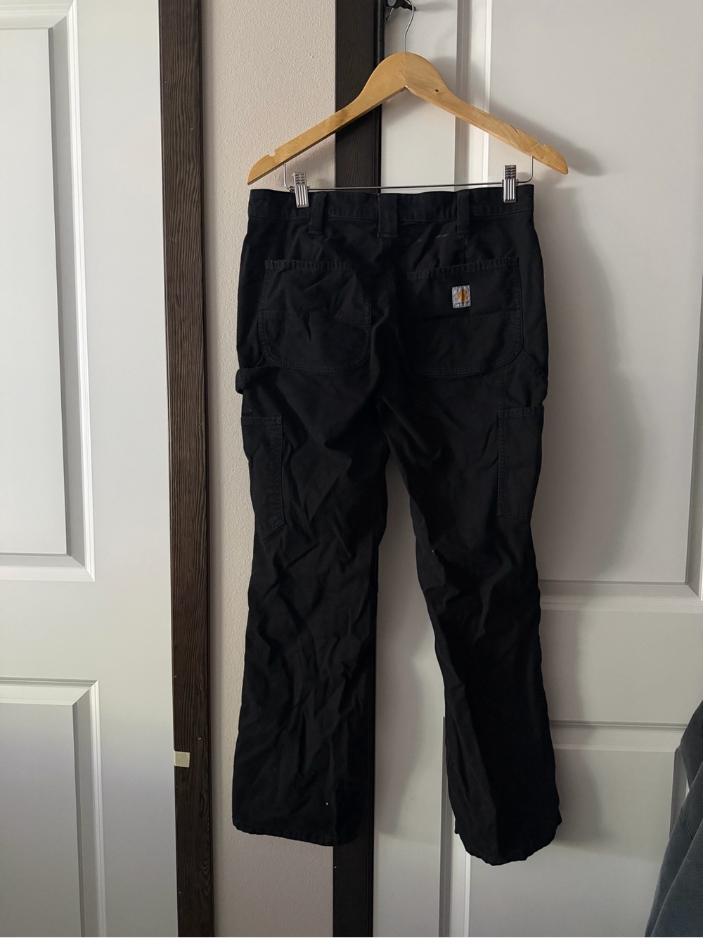 Carhartt womens Black Work Pants - Durable Utility Fit size 6 short